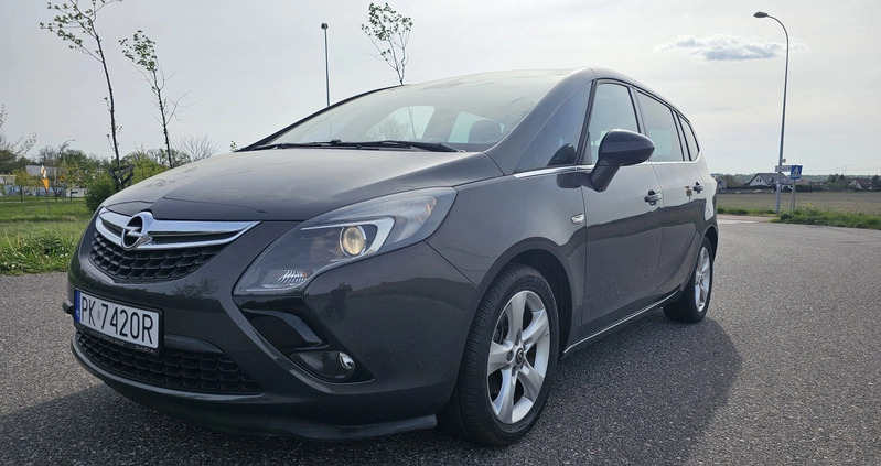 Opel Zafira cena 29900 przebieg: 127000, rok produkcji 2014 z Kalisz małe 301